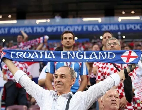  Fan Scarf Oman